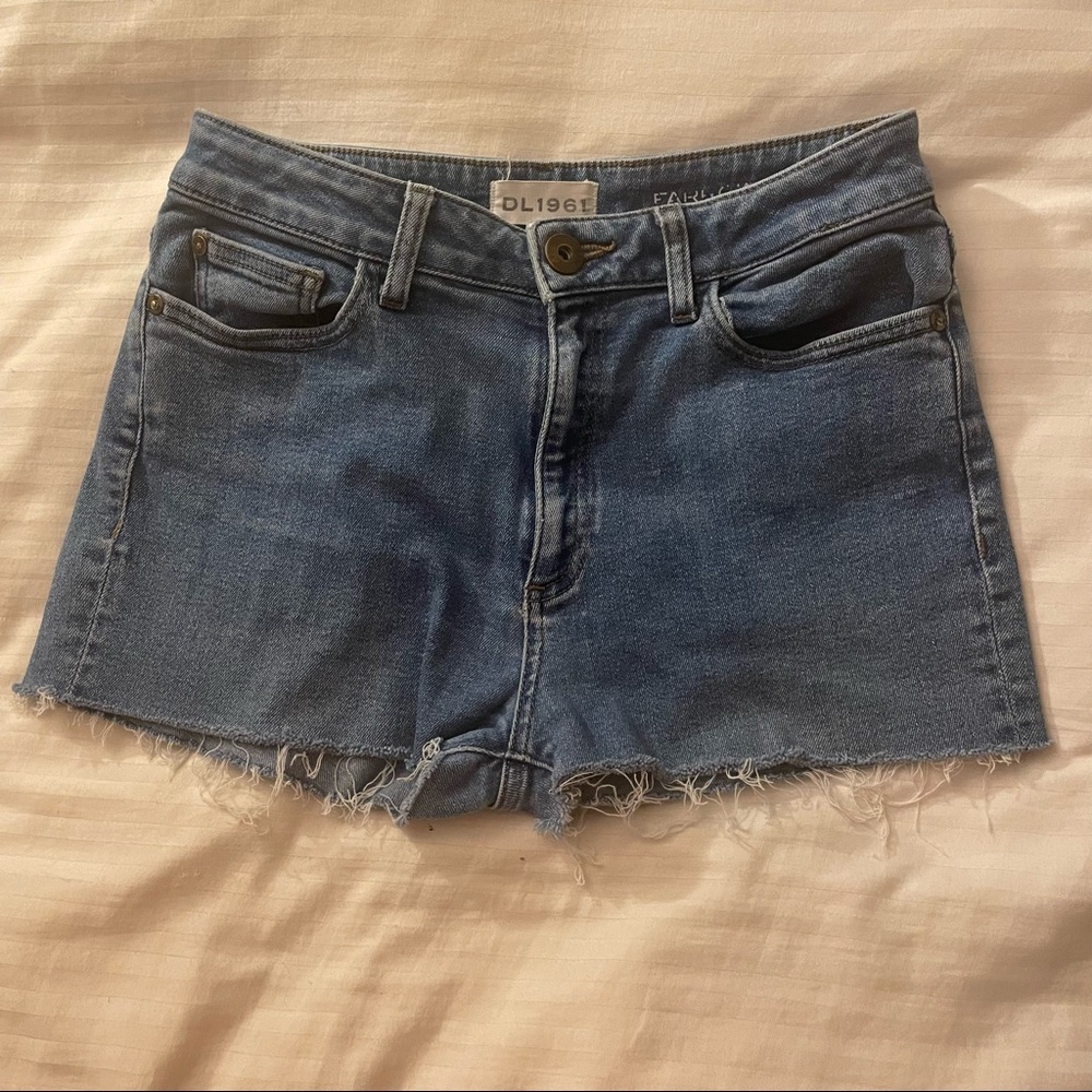 DL1961 Farrow High Rise Instaslim Cutoff Raw Hem Jean Shorts - Size 29